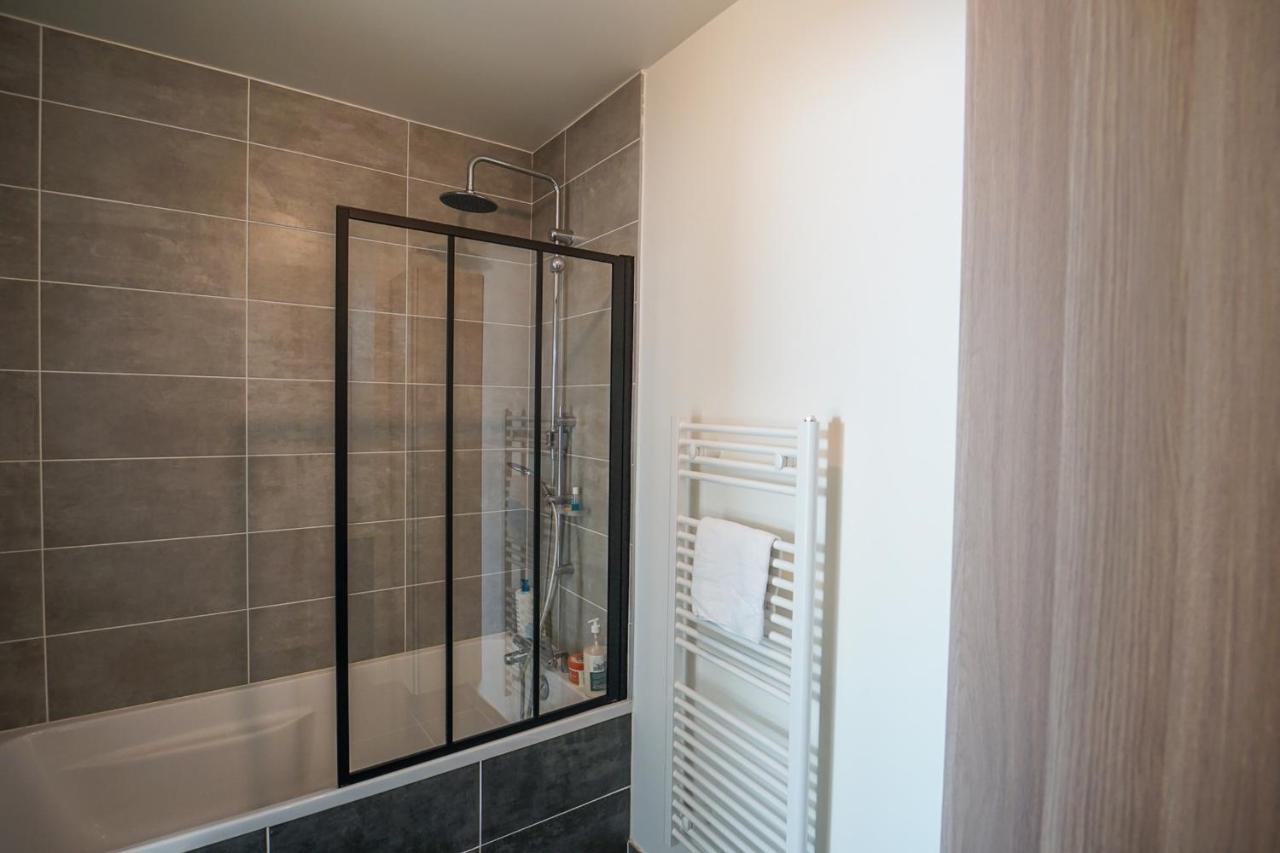 The Azalea Beautiful Quiet Apartment For 4 People! 두사르 외부 사진
